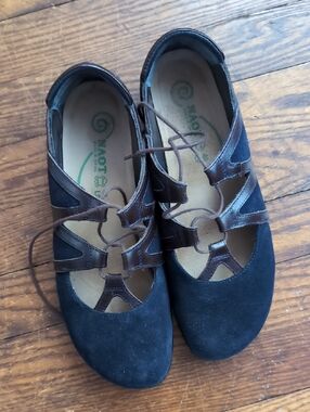 Naot Black Suede Leather Flats